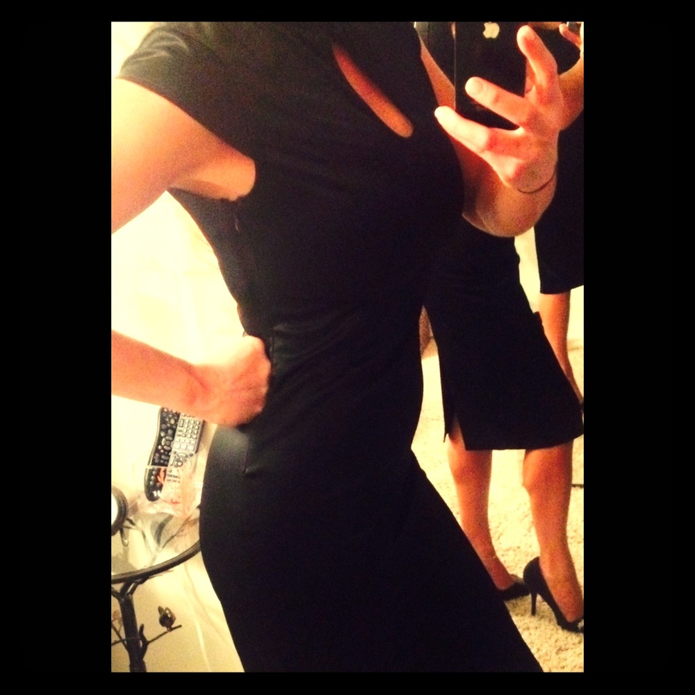 Zara Black Keyhole Sheath Dress